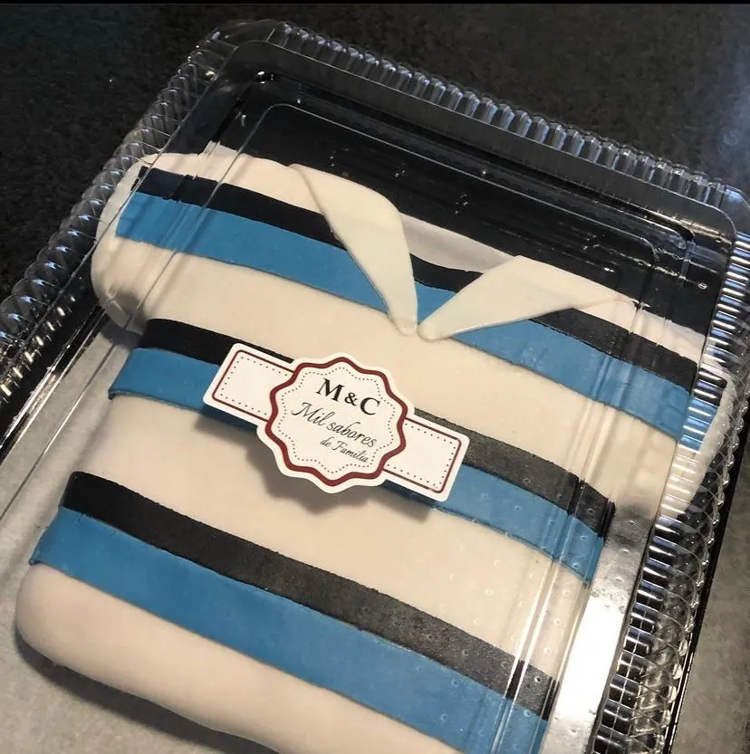 Pastel en forma de sudadera de Miguel Marín de Mil Sabores de Familia